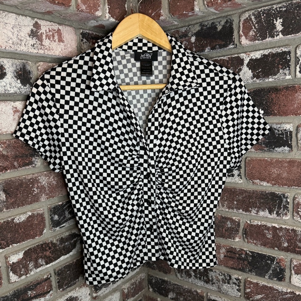 Just Fab Black & White Checkered Button-Down Top